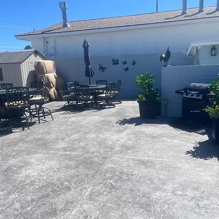 El Rancho Motel