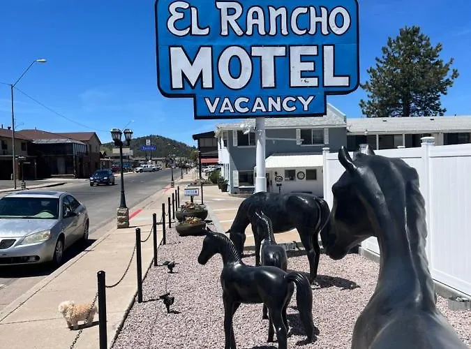 Motel El Rancho 3*