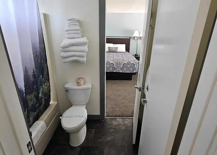 Motel El Rancho 3*